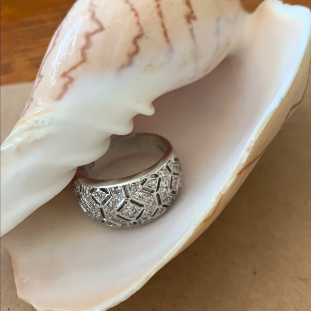 Ring - Picture 2 of 3